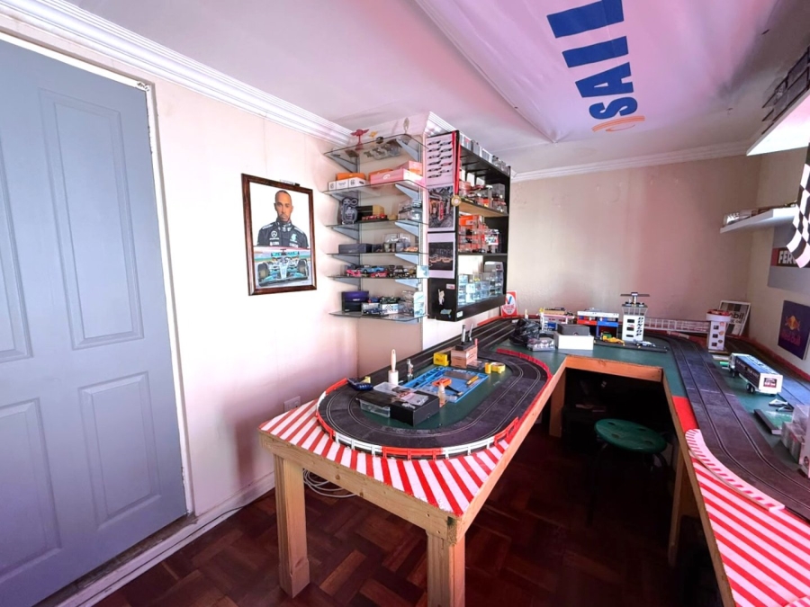 5 Bedroom Property for Sale in Hospitaalpark Free State